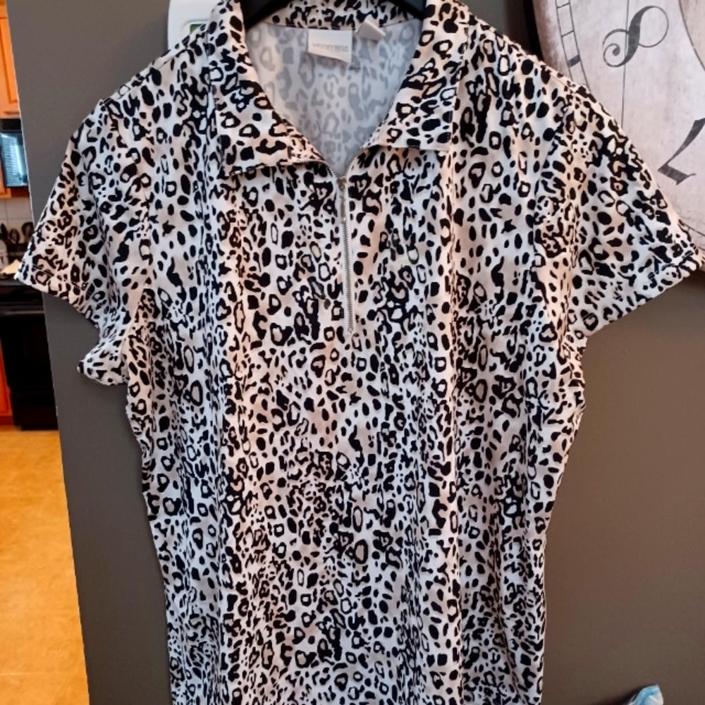 Chicos leopard print top